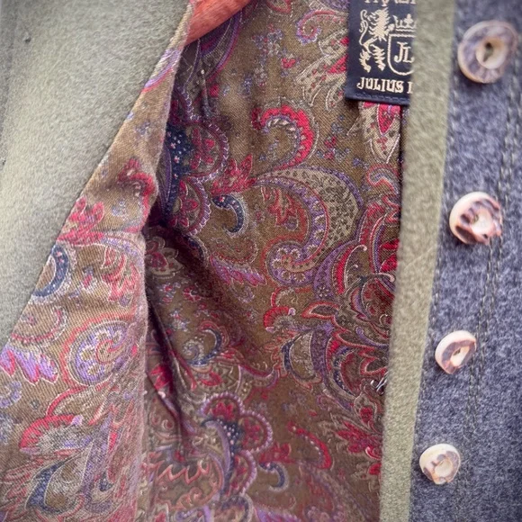 Gray Crop Jacket - Picture 2 of 3